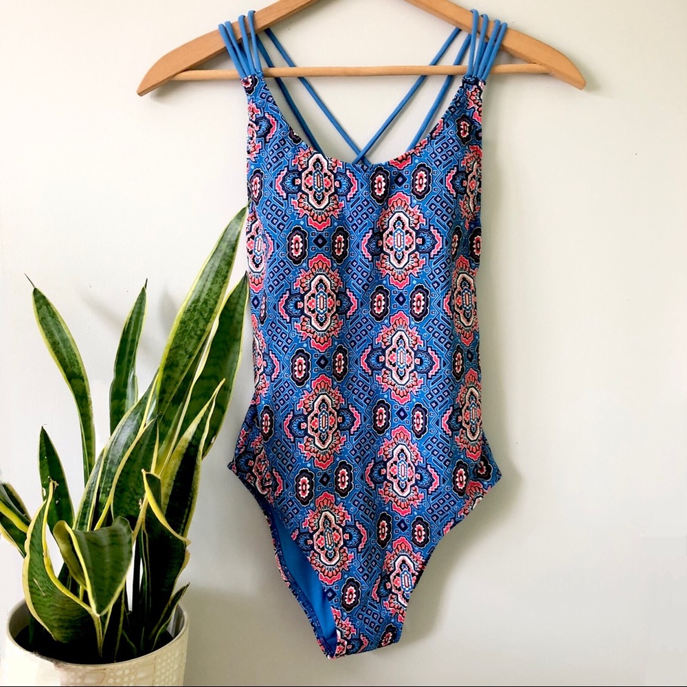 Hollister one piece strappy back swim
